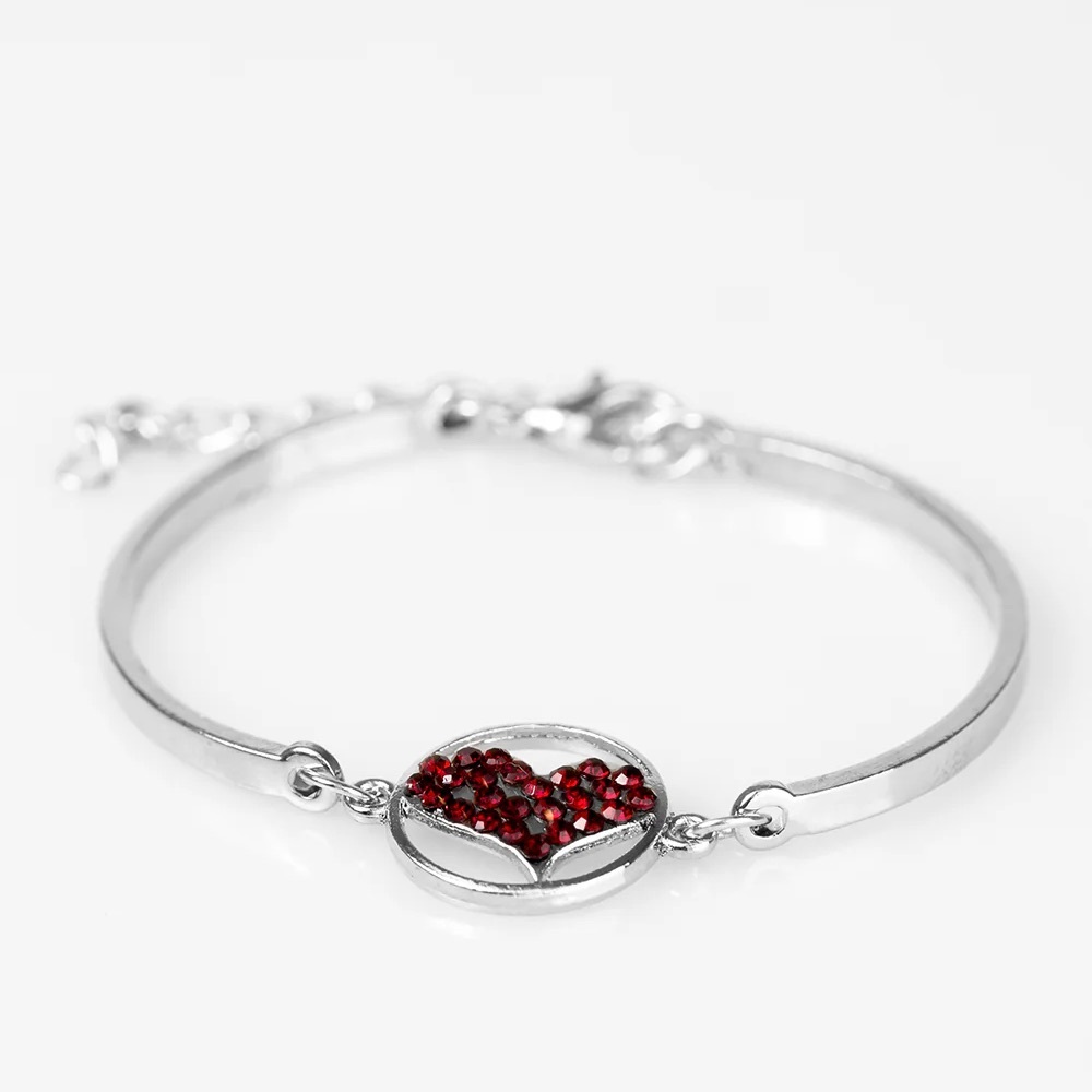 Elegant Silver and Red Heart Bracelet - Picture 2 of 2